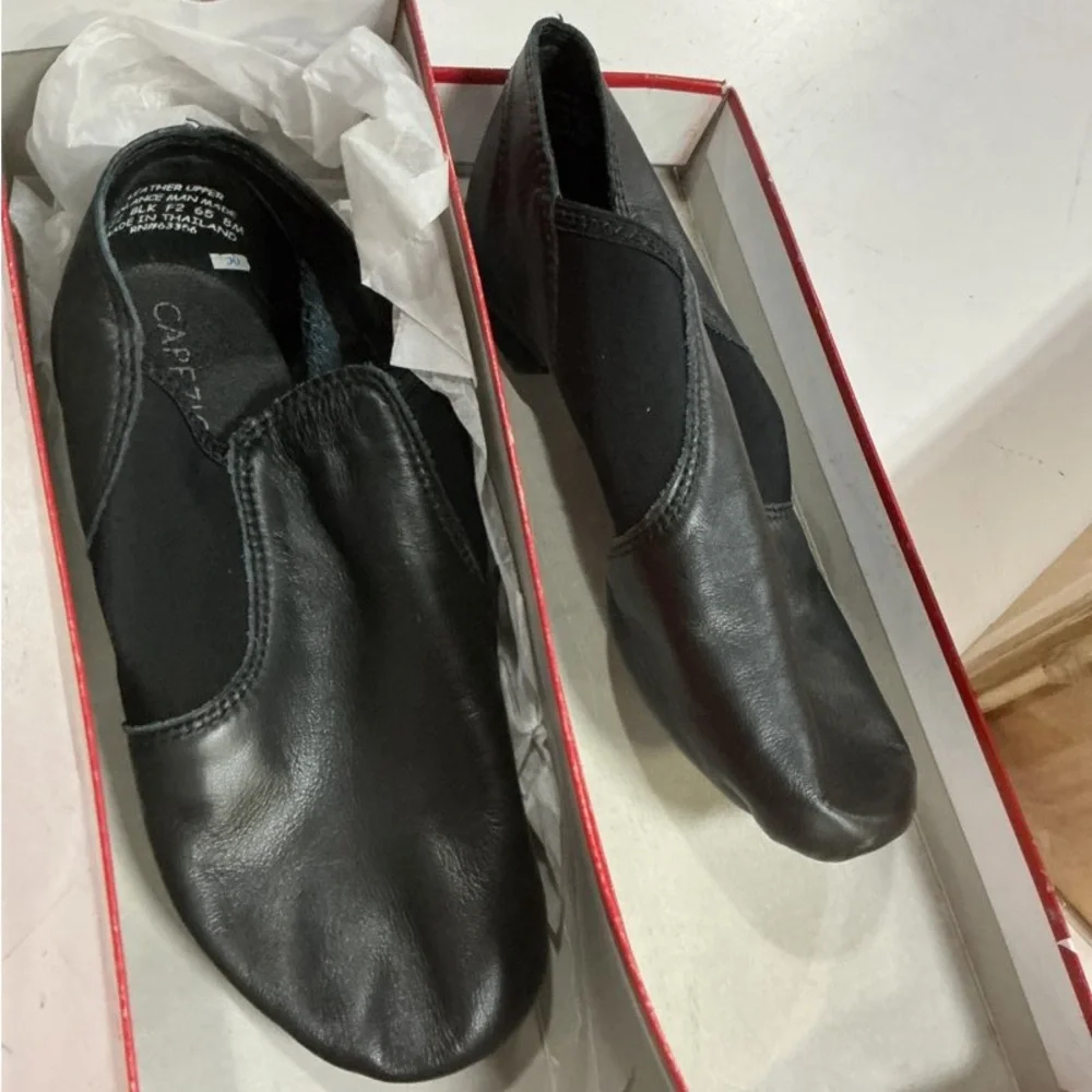 Capezio E Series Jazz Slip On Black Dance Shoes Size 8 New